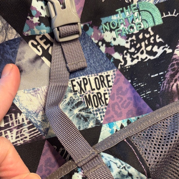 The North Face Purple and Black Geometric Backpack - Picture 3 of 14